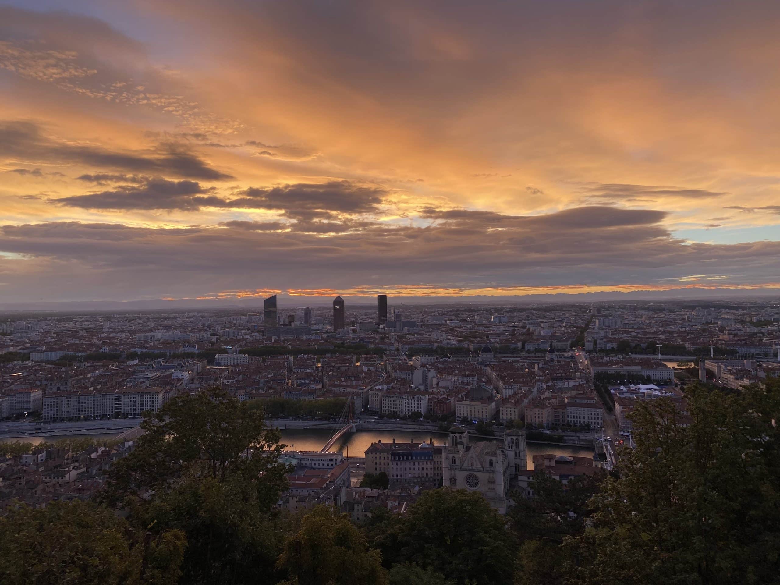 Vue Lyon Levée De Soleil Min