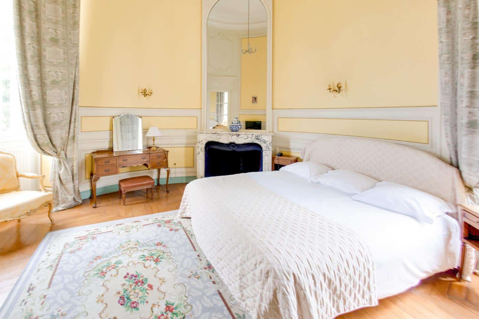 Chambre chateau ermenonville paris oise domaine