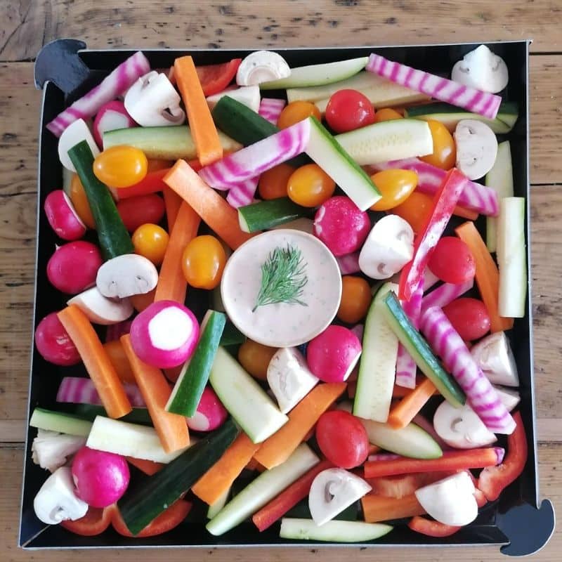 plateau légumes crudités apéritif planches sauce buffet