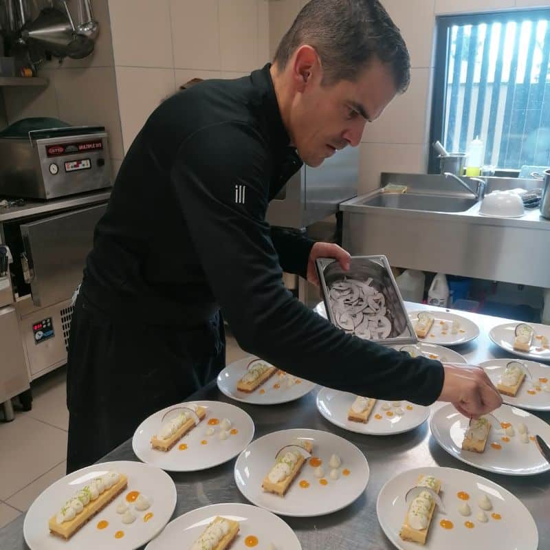 chef Florian Gatto dressage traiteur lyon villa étoilée cuisine