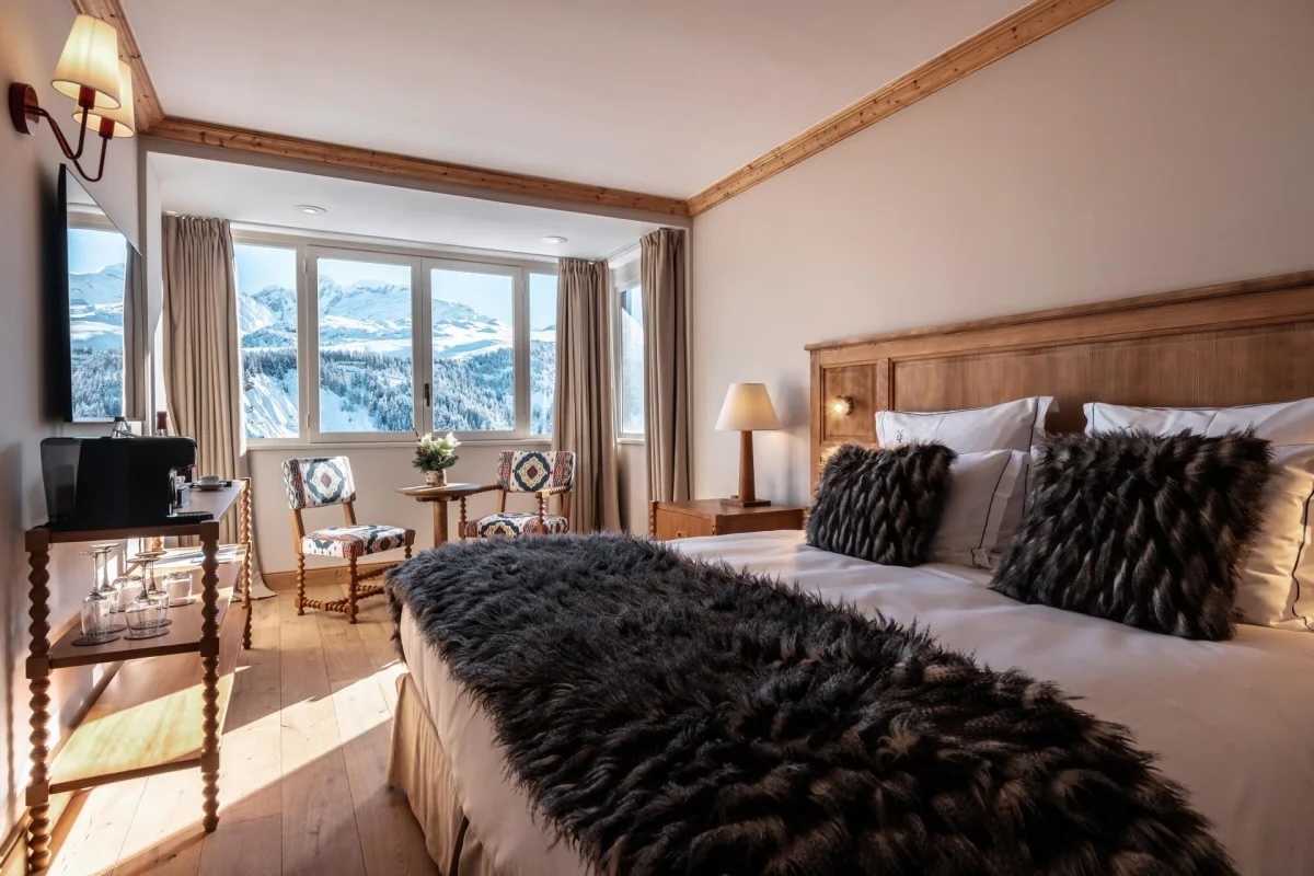 chambre Alpes Hôtel Pralong Courchevel vue montagnes