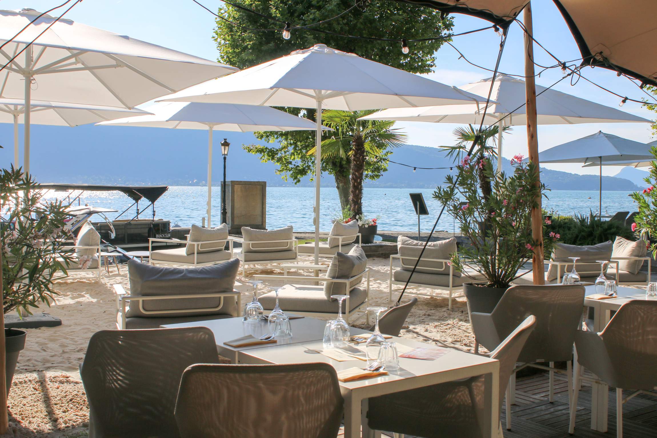 terrasse plage palace de menthon annecy