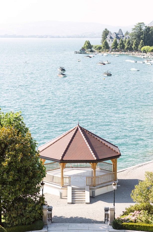 Kiosque lac annecy palace menthon