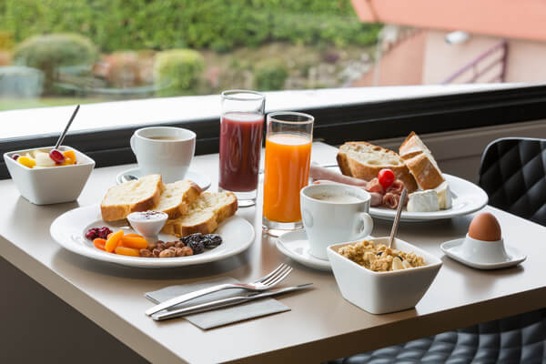 Petit déjeuner beauregard hotel continental buffet