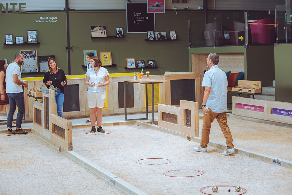 Aventure obut activité pétanque piste intérieur