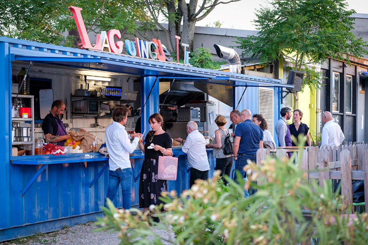 Guinguette Lyon villeurbanne puces canal événement restauration traiteur